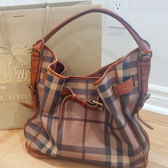 Burberry Bag - Picture 1 of 15